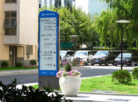 寻甸哪些因素影响宣传栏的制作？